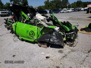 2016 Lamborghini Huracan LP 610-4 z VIN ZHWUR1ZF2GLA05076, wystawiony jako Copart lot #67934793 z przebiegiem Nie podano mil oraz Szkoda całkowita • Salvage title. Historia ofert i sprzedaży dostępna na DreamBid. Obrazek 11.