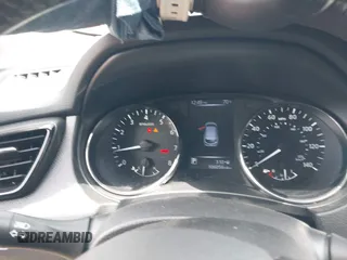 2017 Nissan Rogue S z VIN JN1BJ1CP9HW019565, wystawiony jako IAAI lot #42121059 z przebiegiem 106 056 mil mil oraz . Historia ofert i sprzedaży dostępna na DreamBid. Obrazek 7.