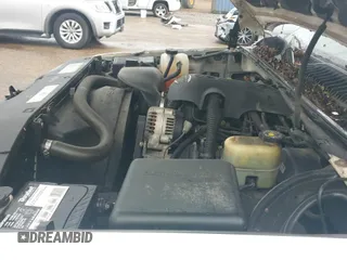 2001 Chevrolet Silverado 1500 LS with VIN 2GCEC19VX11212623, listed as a IAAI auction lot 42332522 with 259,240 mi miles and . Bid and sale history available at DreamBid. Image 24.