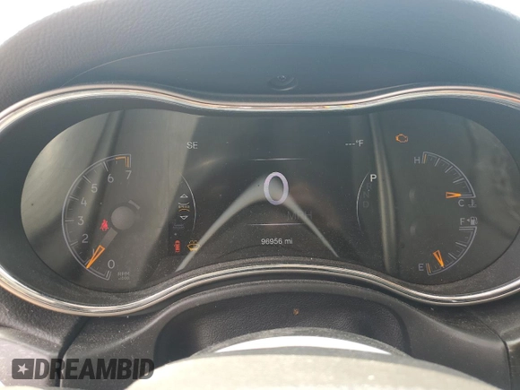 2018 Jeep Grand Cherokee Laredo E with VIN 1C4RJFAG0JC351090, listed as a Copart auction lot 52958635 with 96,956 mi miles and Salvage Title. Bid and sale history available at DreamBid. Image 9.