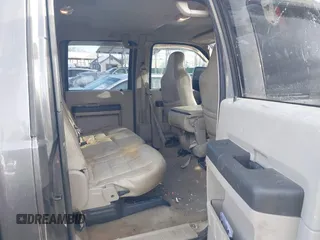 2008 Ford Super Duty F-250 SRW XL with VIN 1FTSW21508EC67716, listed as a IAAI auction lot 41293935 with 163,947 mi miles. Bid and sale history available at carsss.com. Image 8.
