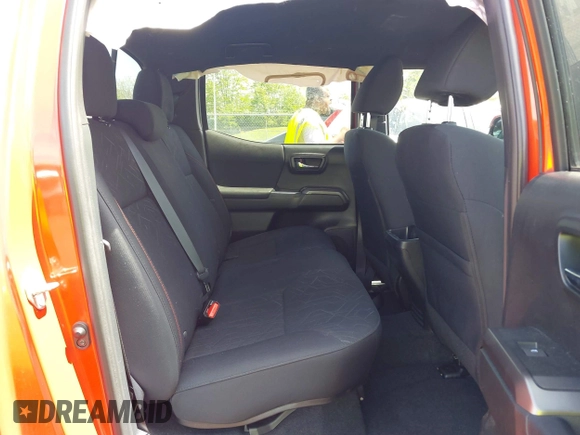 2018 Toyota Tacoma SR with VIN 3TMCZ5AN2JM131276, listed as a IAAI auction lot 42160819 with 46,044 mi miles and . Bid and sale history available at carsss.com. Image 8.