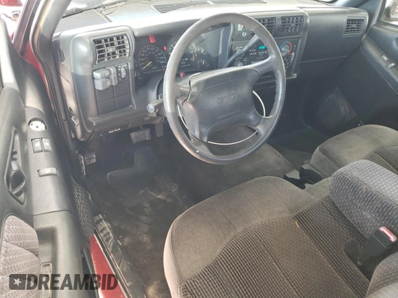 1996 GMC Sonoma SLS with VIN 1GTDT19W9T8510620, listed as a Copart auction lot 75432024 with 132,192 mi miles and Salvage Title. Bid and sale history available at carsss.com. Image 8.
