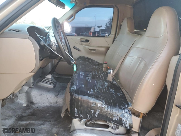 1999 Ford F-150 Work Series with VIN 1FTZF1722XNC16545, listed as a Copart auction lot 86887214 with 137,192 mi miles and Clean Title. Bid and sale history available at carsss.com. Image 7.