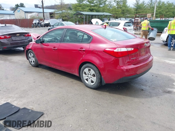 2015 Kia Forte LX with VIN KNAFX4A69F5427203, listed as a IAAI auction lot 41961590 with 176,599 mi miles. Bid and sale history available at carsss.com. Image 3.