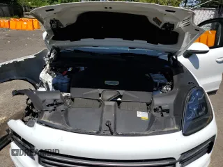 2022 Porsche Cayenne E-Hybrid Hybrid with VIN WP1AE2AY2NDA26913, listed as a Copart auction lot 58056945 with Not provided miles and Salvage title. Bid and sale history available at DreamBid. Image 12.