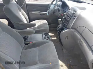 2008 Toyota Sienna CE with VIN 5TDZK23C88S201351, listed as a IAAI auction lot 42158607 with 213,618 mi miles. Bid and sale history available at carsss.com. Image 5.