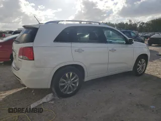 2012 Kia Sorento SX with VIN 5XYKW4A23CG218043, listed as a Copart auction lot 86247404 with 177,379 mi miles and Salvage Title. Bid and sale history available at carsss.com. Image 3.