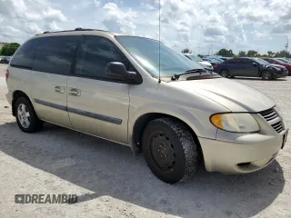 2005 Dodge Caravan SXT with VIN 1D4GP45R45B321465, listed as a Copart auction lot 65059474 with 116,633 mi miles and Salvage Title. Bid and sale history available at carsss.com. Image 4.