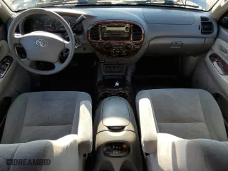 2005 Toyota Sequoia SR5 with VIN 5TDZT34A45S245858, listed as a Copart auction lot 88091425 with 204,547 mi miles and Clean Title. Bid and sale history available at carsss.com. Image 8.