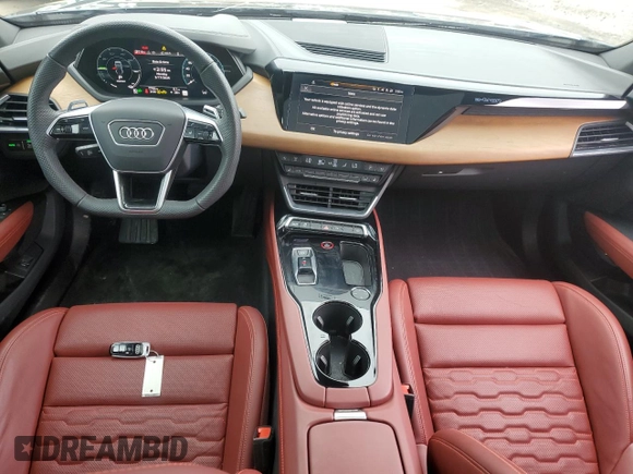 2024 Audi e-tron GT Premium Plus z VIN WAUFJBFW0R7000208, wystawiony jako Copart lot #49434575 z przebiegiem 7 765 mil mil oraz Szkoda całkowita • Salvage title. Historia ofert i sprzedaży dostępna na DreamBid. Obrazek 8.