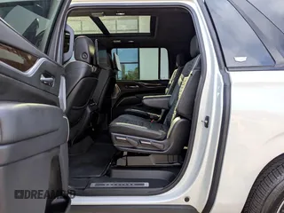 2022 Cadillac Escalade ESV Sport Platinum z VIN 1GYS4RKL0NR276XXX, wystawiony jako Copart lot #59820495 z przebiegiem 63 182 mil mil oraz Czysty tytuł • Clean title. Historia ofert i sprzedaży dostępna na DreamBid. Obrazek 6.