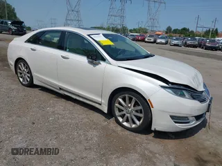 2015 Lincoln MKZ Hybrid z VIN 3LN6L2LU2FR600308, wystawiony jako IAAI lot #42416417 z przebiegiem 120 670 mil mil oraz . Historia ofert i sprzedaży dostępna na DreamBid. Obrazek 1.