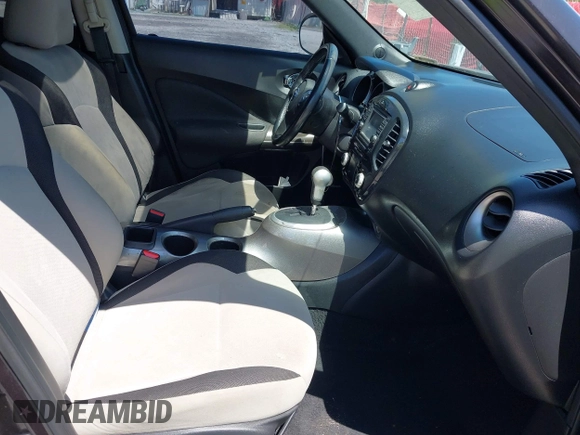 2014 Nissan Juke S with VIN JN8AF5MR1ET352684, listed as a IAAI auction lot 41997859 with Not Provided miles. Bid and sale history available at carsss.com. Image 5.