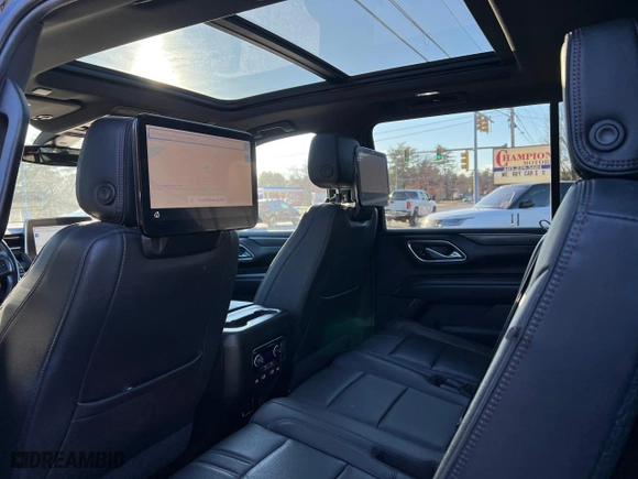 2021 Chevrolet Suburban RST with VIN 1GNSKEKD0MR457206, listed as a Copart auction lot 83697674 with 139,570 mi miles and Clean Title. Bid and sale history available at carsss.com. Image 11.