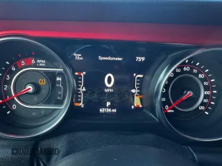 2021 Jeep Gladiator Rubicon z VIN 1C6JJTBM8ML611134, wystawiony jako Copart lot #54375665 z przebiegiem 62 134 mil mil oraz Szkoda całkowita • Salvage title. Historia ofert i sprzedaży dostępna na DreamBid. Obrazek 8.