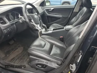 2014 Volvo S60 T5 z VIN YV1612FS9E2275447, wystawiony jako Copart lot #59988845 z przebiegiem 117 805 mil mil oraz Szkoda całkowita • Salvage title. Historia ofert i sprzedaży dostępna na DreamBid. Obrazek 7.