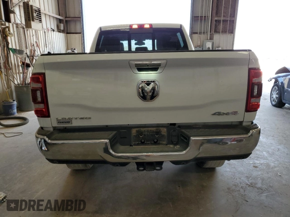 2022 Ram 2500 Limited with VIN 3C6UR5SL9NG272391, listed as a Copart auction lot 76277164 with 37,869 mi miles and Salvage title. Bid and sale history available at DreamBid. Image 6.