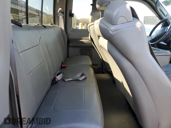 2003 Ford Super Duty F-250 XL with VIN 1FTNX21P03EC11327, listed as a Copart auction lot 86167644 with 191,817 mi miles and Salvage Title. Bid and sale history available at carsss.com. Image 10.