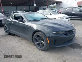 2019 Chevrolet Camaro 1LS with VIN 1G1FB1RX8K0122515, listed as a IAAI auction lot 41461519 with 118,339 mi miles. Bid and sale history available at carsss.com. Image 1.