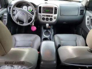 2005 Ford Escape XLT with VIN 1FMCU93105KD29752, listed as a Copart auction lot 73687754 with 199,362 mi miles and Salvage Title. Bid and sale history available at carsss.com. Image 8.