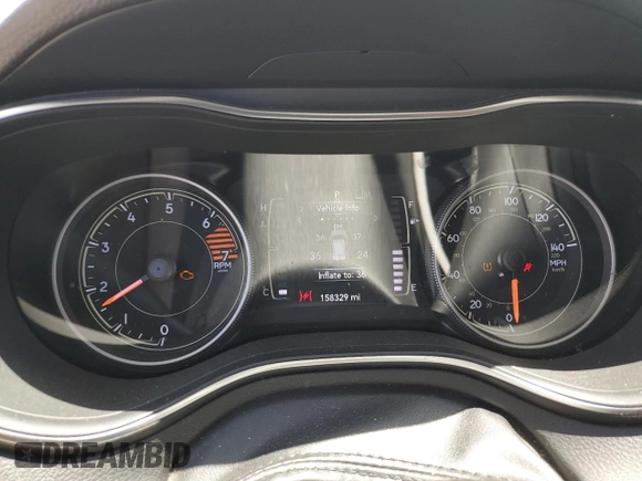 2019 Jeep Cherokee Latitude z VIN 1C4PJLCB0KD248870, wystawiony jako Copart lot #60622765 z przebiegiem 158 329 mil mil oraz Szkoda całkowita • Salvage title. Historia ofert i sprzedaży dostępna na DreamBid. Obrazek 9.