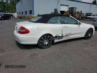 2007 Mercedes-Benz CLK 350 with VIN WDBTK56F27T081171, listed as a Copart auction lot 67127064 with 122,972 mi miles and Salvage Title. Bid and sale history available at DreamBid. Image 3.