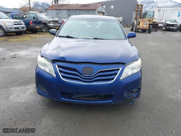 2011 Toyota Camry LE with VIN 4T1BF3EK0BU593773, listed as a IAAI auction lot 42033117 with 187,778 mi miles. Bid and sale history available at carsss.com. Image 12.