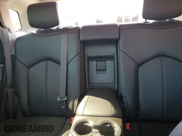 2011 Cadillac SRX z VIN 3GYFNGEY1BS654739, wystawiony jako Copart lot #46115175 z przebiegiem 41 558 mil mil oraz Nie do naprawy • Non repairable. Historia ofert i sprzedaży dostępna na DreamBid. Obrazek 10.