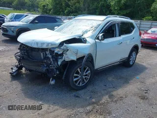 2017 Nissan Rogue SL z VIN 5N1AT2MT5HC884728, wystawiony jako IAAI lot #42330244 z przebiegiem 89 744 mil mil oraz . Historia ofert i sprzedaży dostępna na DreamBid. Obrazek 18.