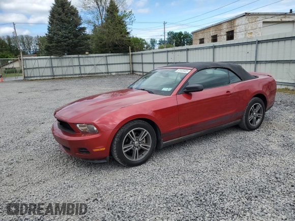 2010 Ford Mustang V6 z VIN 1ZVBP8EN2A5166903, wystawiony jako Copart lot #57533405 z przebiegiem 136 544 mil mil oraz Czysty tytuł • Clean title. Historia ofert i sprzedaży dostępna na DreamBid. Obrazek 1.