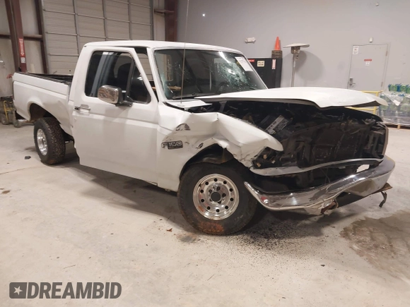 1992 Ford F-150 with VIN 1FTEX15H1NKB55335, listed as a IAAI auction lot 41297914 with 1 mi miles. Bid and sale history available at carsss.com. Image 1.