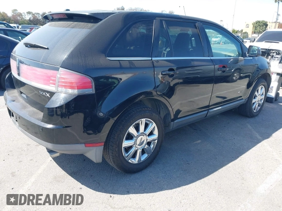2007 Lincoln MKX with VIN 2LMDU68C67BJ35046, listed as a IAAI auction lot 41964584 with 187,961 mi miles. Bid and sale history available at carsss.com. Image 4.
