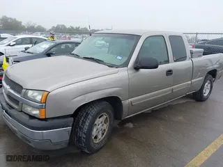 2003 Chevrolet Silverado 1500 LS with VIN 2GCEC19T131395606, listed as a IAAI auction lot 41969804 with 273,611 mi miles. Bid and sale history available at carsss.com. Image 2.