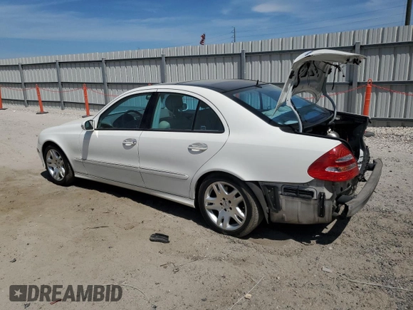 2004 Mercedes-Benz E 320 with VIN WDBUF65J24A495899, listed as a Copart auction lot 50760415 with 140,032 mi miles and Salvage Title. Bid and sale history available at carsss.com. Image 2.