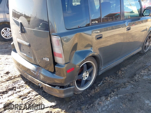 2006 Scion xB with VIN JTLKT334164040819, listed as a IAAI auction lot 41596038 with 187,508 mi miles. Bid and sale history available at carsss.com. Image 6.