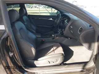 2016 Audi A5 Premium Plus z VIN WAUM2AFR1GA057428, wystawiony jako IAAI lot #41908949 z przebiegiem 103 478 mil mil oraz . Historia ofert i sprzedaży dostępna na DreamBid. Obrazek 5.