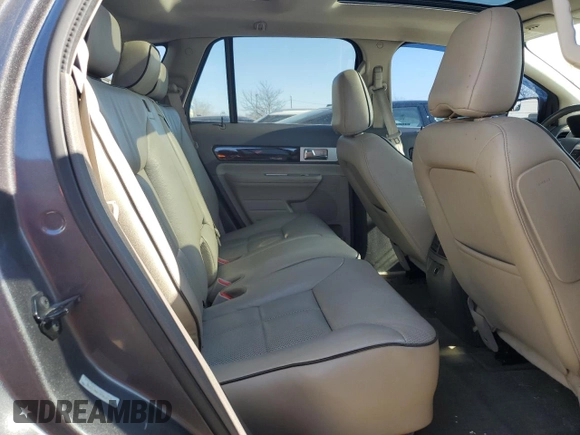2010 Lincoln MKX with VIN 2LMDJ8JC2ABJ25880, listed as a Copart auction lot 46810725 with 109,792 mi miles and Salvage Title. Bid and sale history available at carsss.com. Image 12.