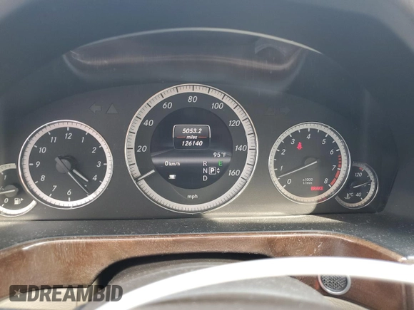 2013 Mercedes-Benz E 350 Luxury with VIN WDDHF8JB1DA685406, listed as a Copart auction lot 60195845 with 126,140 mi miles and Salvage title. Bid and sale history available at DreamBid. Image 9.
