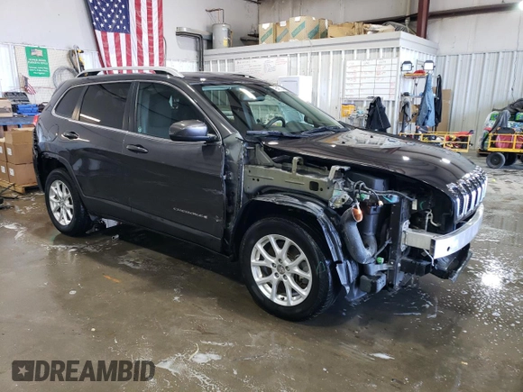 2016 Jeep Cherokee Latitude with VIN 1C4PJMCS4GW239803, listed as a Copart auction lot 49845735 with 104,306 mi miles and Salvage Title. Bid and sale history available at carsss.com. Image 4.