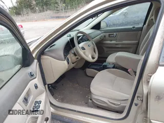 2000 Ford Taurus SE with VIN 1FAFP53U4YA132241, listed as a IAAI auction lot 41902670 with 67,994 mi miles and . Bid and sale history available at DreamBid. Image 5.