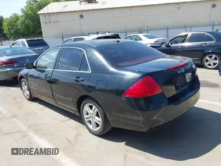 2006 Honda Accord EX-L с VIN 1HGCM56866A020771, выставлен на аукционе IAAI как лот 42416494 с пробегом 274 624 миль миль и . История ставок и продаж доступна на DreamBid. Изображение 3.