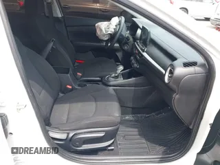 2021 Kia Forte LXS z VIN 3KPF24AD9ME329712, wystawiony jako IAAI lot #39462725 z przebiegiem 36 326 mil mil oraz . Historia ofert i sprzedaży dostępna na DreamBid. Obrazek 5.