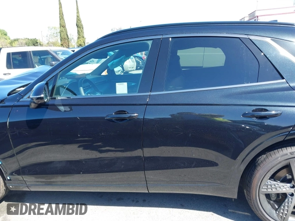 2025 Genesis GV70 2.5T with VIN KMUMADTB8SU180047, listed as a IAAI auction lot 41926080 with 221 mi miles and . Bid and sale history available at DreamBid. Image 15.
