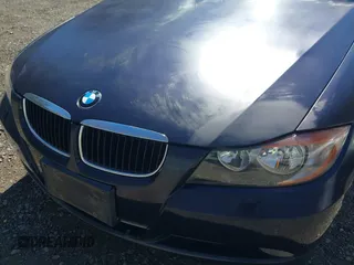 2008 BMW 3 Series 328xi with VIN WBAVC93588K037819, listed as a IAAI auction lot 41911286 with 130,808 mi miles and . Bid and sale history available at DreamBid. Image 6.
