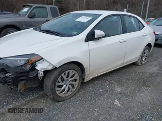 2018 Toyota Corolla L z VIN 5YFBURHE7JP840916, wystawiony jako IAAI lot #41603264 z przebiegiem 218 028 mil mil oraz . Historia ofert i sprzedaży dostępna na DreamBid. Obrazek 2.
