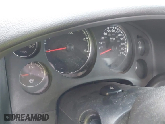 2010 Chevrolet Suburban LS with VIN 1GNUKHE37AR203811, listed as a IAAI auction lot 41304431 with Not provided miles and . Bid and sale history available at DreamBid. Image 14.