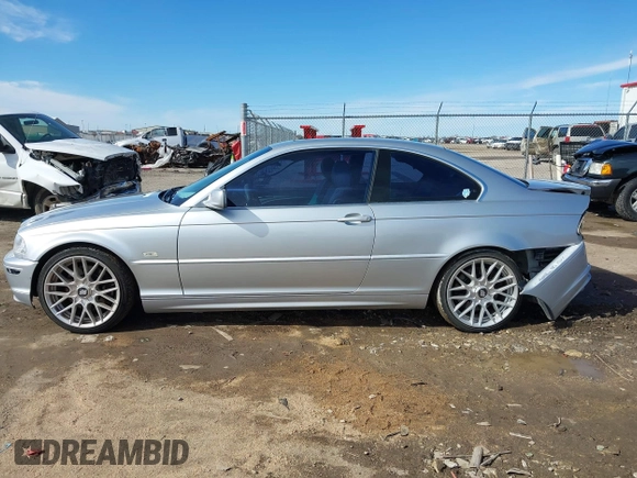 2001 BMW 3 Series 330Ci with VIN WBABN534X1JU35879, listed as a IAAI auction lot 41596963 with 206,953 mi miles. Bid and sale history available at carsss.com. Image 15.