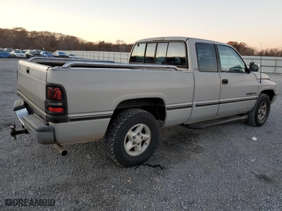 1996 Dodge Ram 1500 with VIN 3B7HC13Y8TG197971, listed as a Copart auction lot 82565154 with 248,833 mi miles and Salvage Title. Bid and sale history available at carsss.com. Image 3.