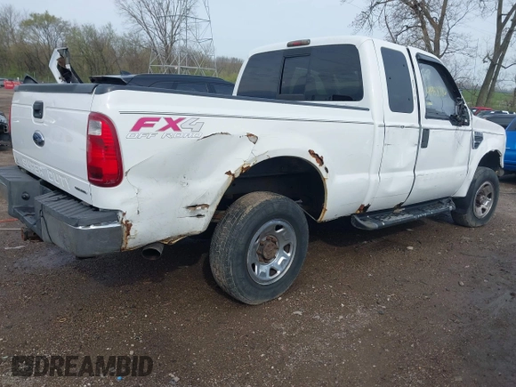 2008 Ford Super Duty F-250 SRW XL with VIN 1FTSX21518EC75966, listed as a IAAI auction lot 41958086 with 187,120 mi miles. Bid and sale history available at carsss.com. Image 4.